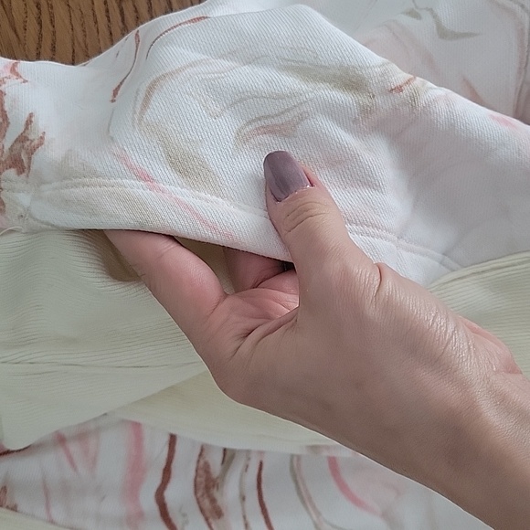 Champion Reverse Weave Shorts in "Marble Flow," Size M - Picture 4 of 10